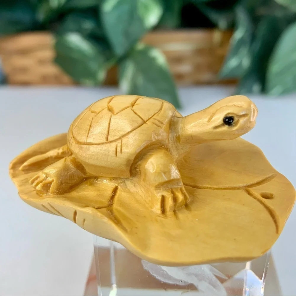 Vintage Boxwood Turtle Leaf Netsuke Animal Figurine Hand Carved Wood Sculpture